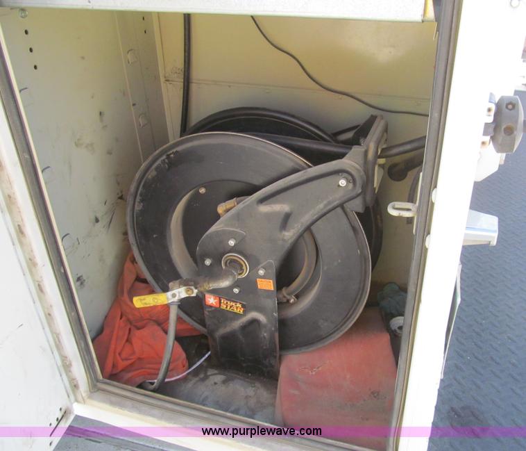 image for item H8932 2008 Ford F550 Super Duty XL service truck