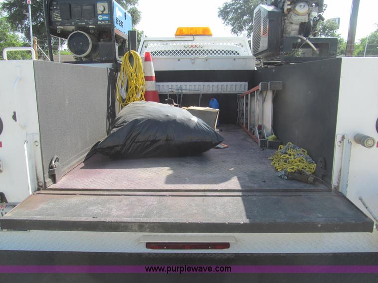 image for item H8932 2008 Ford F550 Super Duty XL service truck