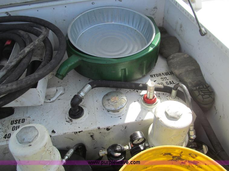 image for item H8932 2008 Ford F550 Super Duty XL service truck