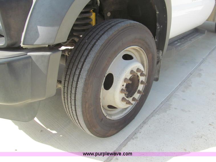 image for item H8932 2008 Ford F550 Super Duty XL service truck