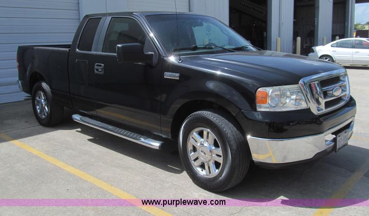 image for item H8933 2007 Ford F150 XLT SuperCab pickup truck