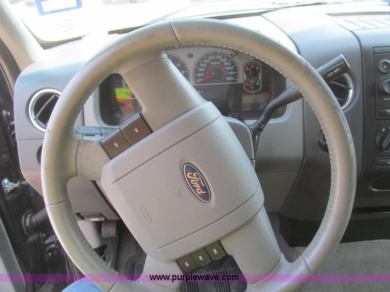 image for item H8933 2007 Ford F150 XLT SuperCab pickup truck