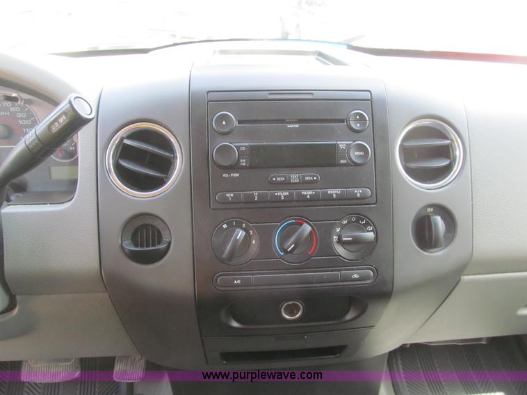 image for item H8933 2007 Ford F150 XLT SuperCab pickup truck