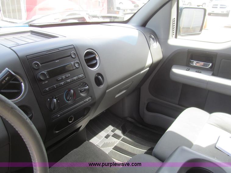 image for item H8933 2007 Ford F150 XLT SuperCab pickup truck