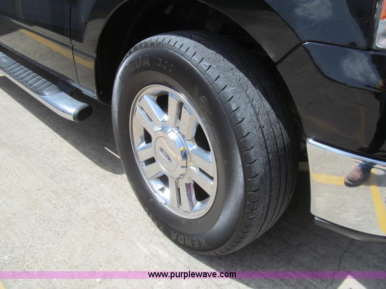 image for item H8933 2007 Ford F150 XLT SuperCab pickup truck