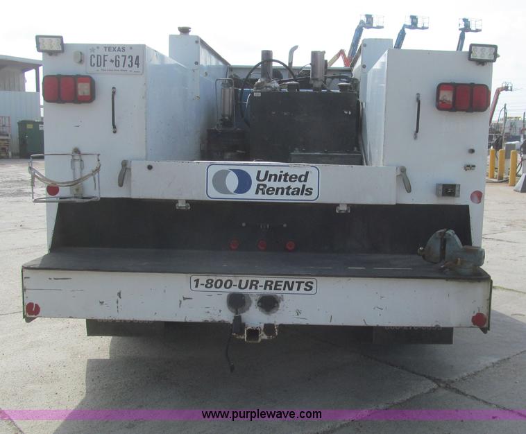 image for item H8934 2006 Ford F550 Super Duty XL service truck