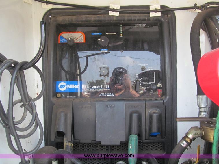 image for item H8934 2006 Ford F550 Super Duty XL service truck