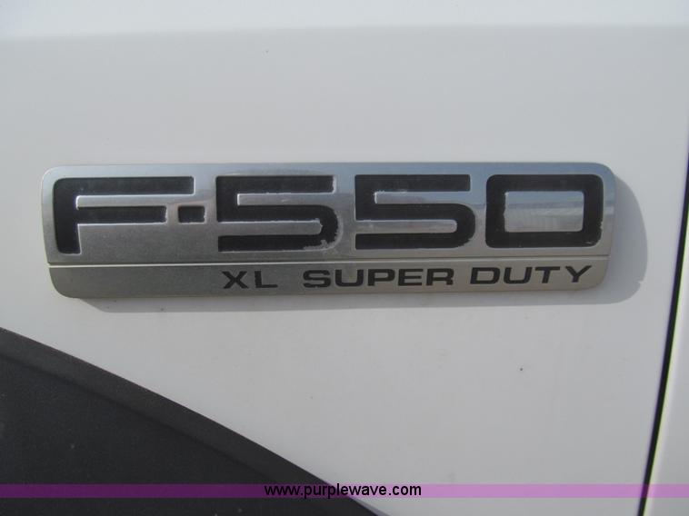 image for item H8934 2006 Ford F550 Super Duty XL service truck