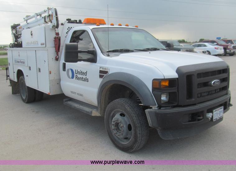 image for item H8935 2008 Ford F550 Super Duty XL service truck with crane