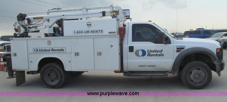 image for item H8935 2008 Ford F550 Super Duty XL service truck with crane