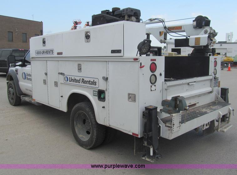 image for item H8935 2008 Ford F550 Super Duty XL service truck with crane
