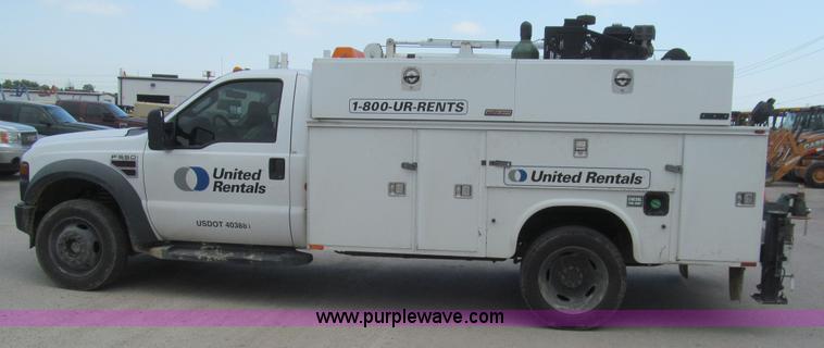 image for item H8935 2008 Ford F550 Super Duty XL service truck with crane