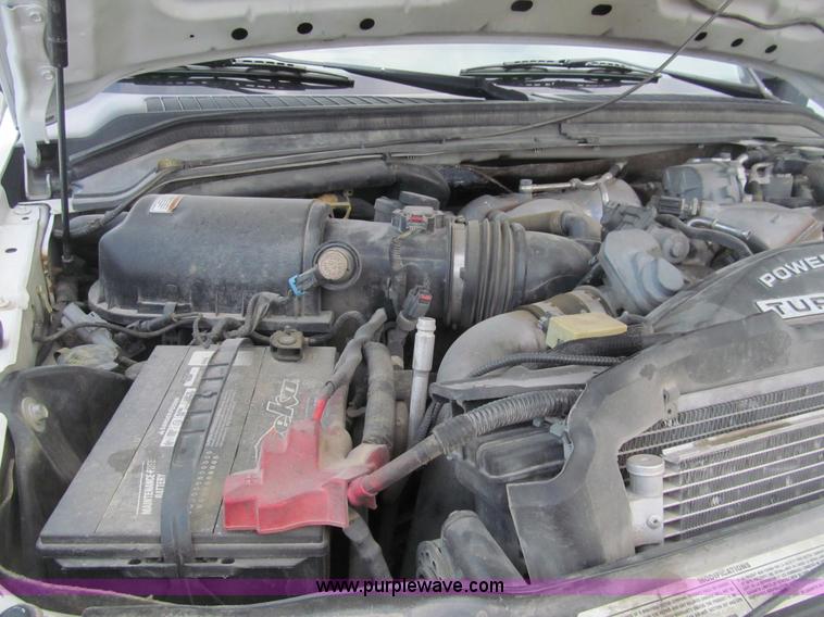 image for item H8935 2008 Ford F550 Super Duty XL service truck with crane