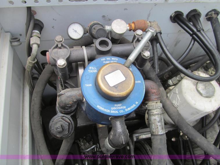 image for item H8935 2008 Ford F550 Super Duty XL service truck with crane