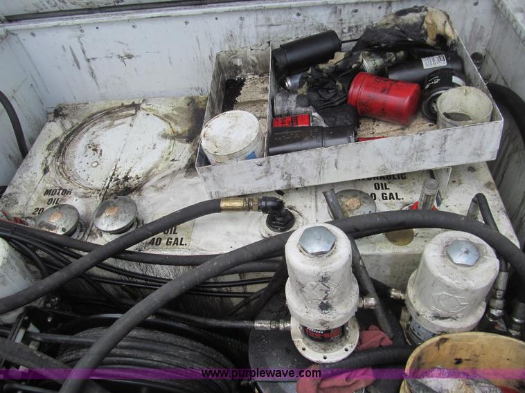 image for item H8935 2008 Ford F550 Super Duty XL service truck with crane