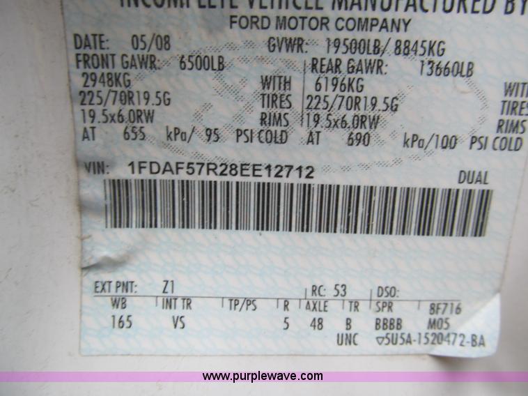 image for item H8935 2008 Ford F550 Super Duty XL service truck with crane