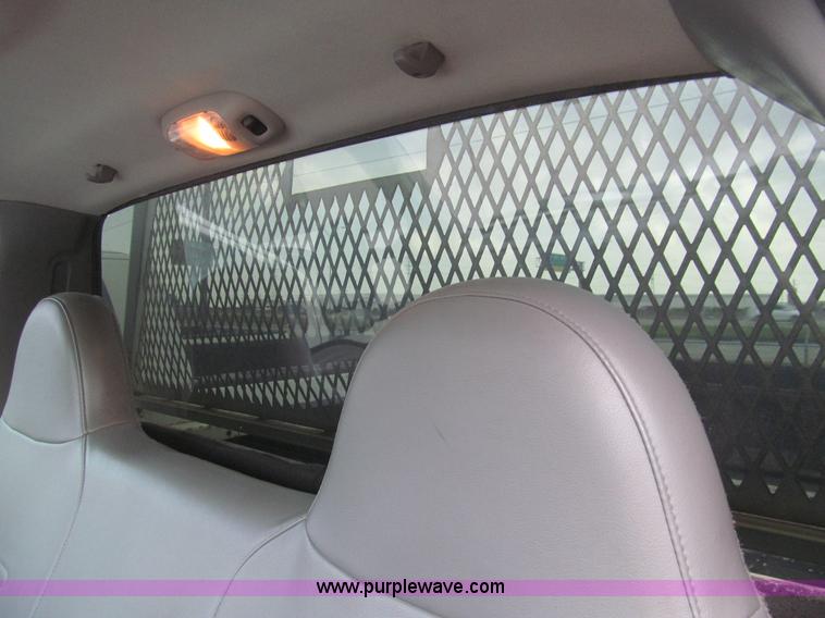 image for item H8936 2007 Ford F250 Super Duty XL pickup truck