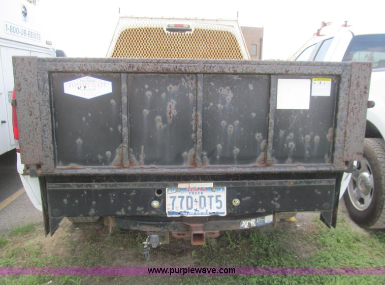 image for item H8936 2007 Ford F250 Super Duty XL pickup truck