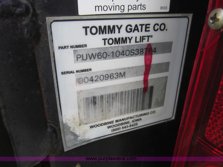 image for item H8936 2007 Ford F250 Super Duty XL pickup truck