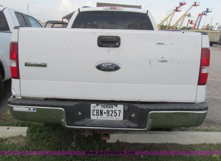 image for item H8937 2006 Ford F150 XLT pickup truck