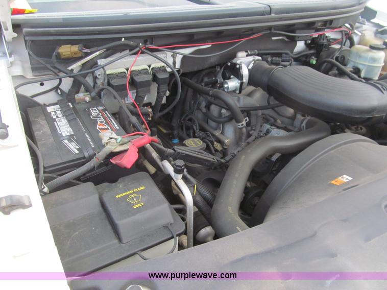 image for item H8937 2006 Ford F150 XLT pickup truck