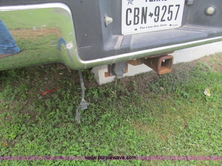 image for item H8937 2006 Ford F150 XLT pickup truck