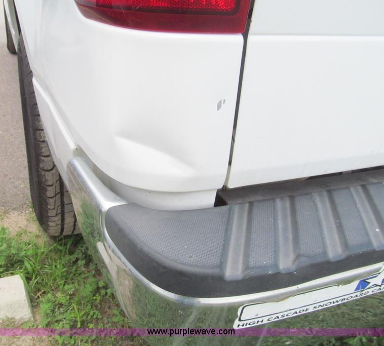 image for item H8937 2006 Ford F150 XLT pickup truck