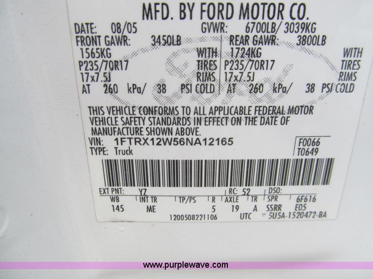 image for item H8937 2006 Ford F150 XLT pickup truck