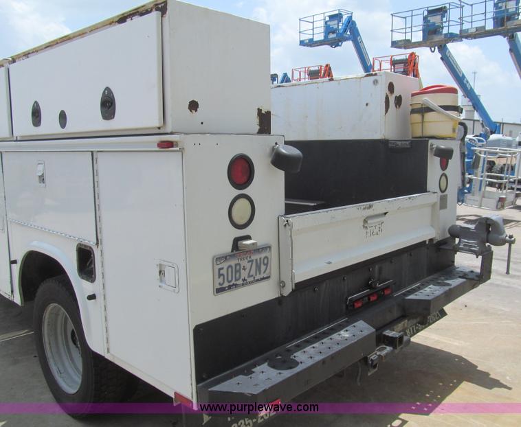 image for item H8938 2007 Ford F550 Super Duty XL service truck