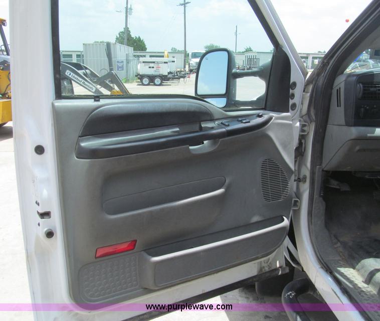 image for item H8938 2007 Ford F550 Super Duty XL service truck