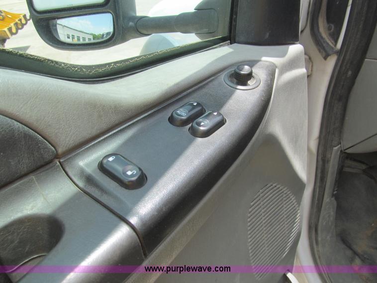 image for item H8938 2007 Ford F550 Super Duty XL service truck