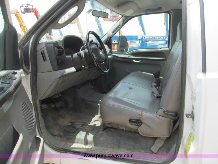 image for item H8938 2007 Ford F550 Super Duty XL service truck