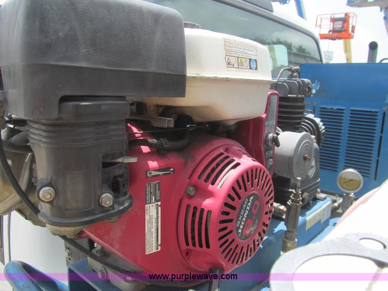 image for item H8938 2007 Ford F550 Super Duty XL service truck