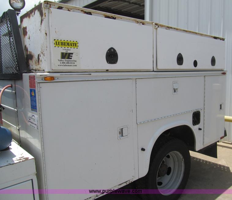 image for item H8938 2007 Ford F550 Super Duty XL service truck