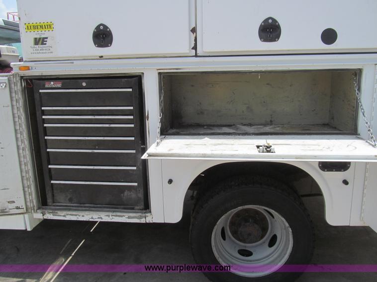 image for item H8938 2007 Ford F550 Super Duty XL service truck