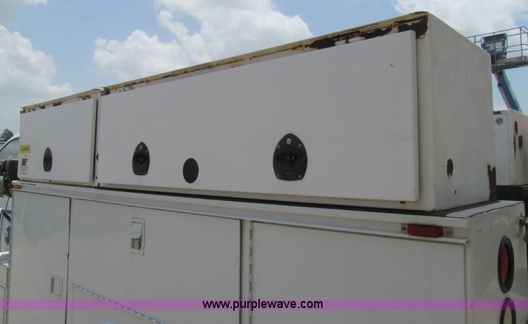 image for item H8938 2007 Ford F550 Super Duty XL service truck