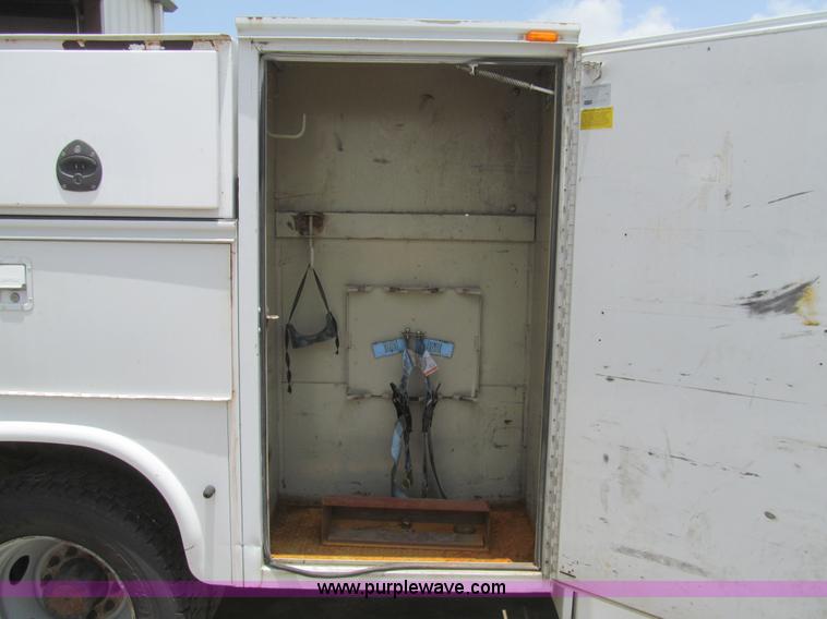 image for item H8938 2007 Ford F550 Super Duty XL service truck