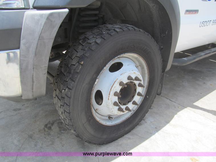 image for item H8938 2007 Ford F550 Super Duty XL service truck