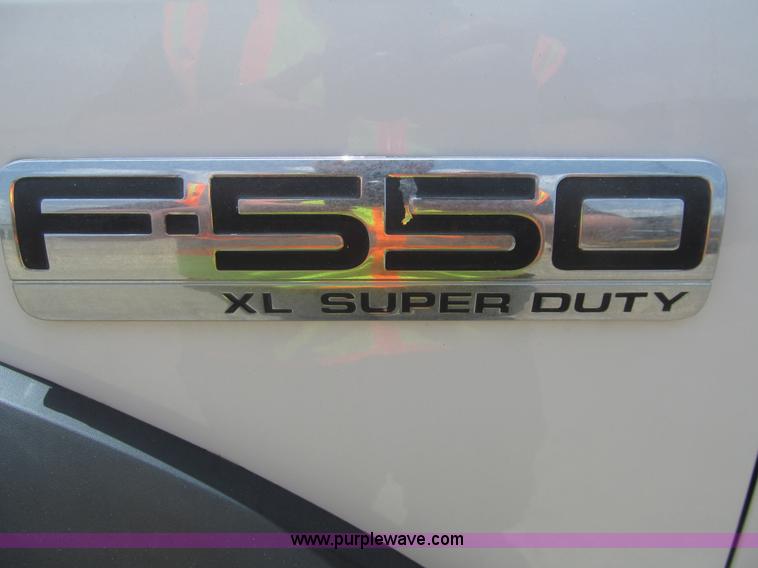 image for item H8938 2007 Ford F550 Super Duty XL service truck