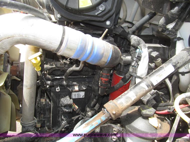 image for item H8943 2007 Ford F750 Super Duty XL dump truck