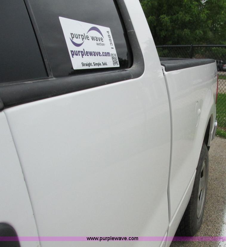 image for item I3884 2005 Ford F150 SuperCab pickup truck