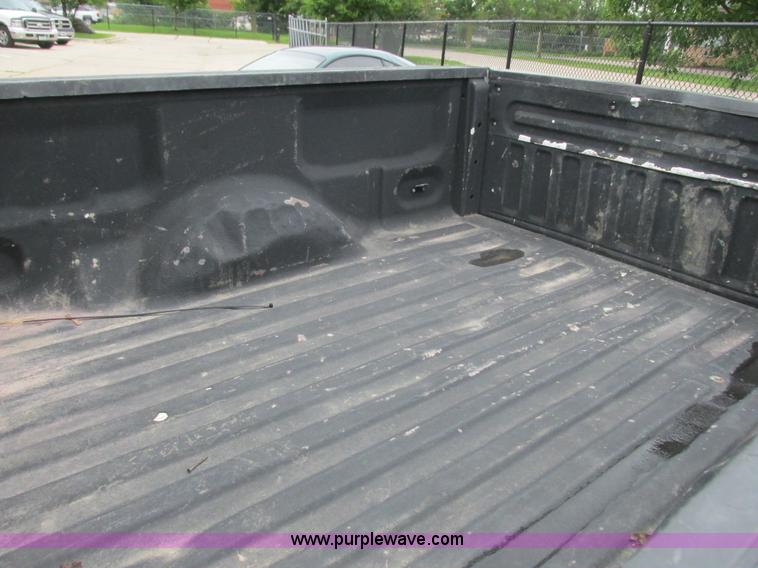 image for item I3884 2005 Ford F150 SuperCab pickup truck