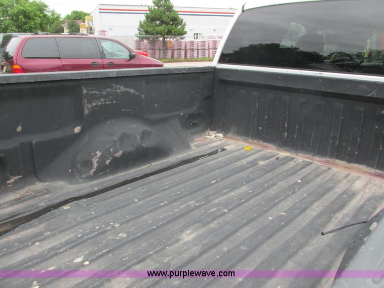 image for item I3884 2005 Ford F150 SuperCab pickup truck