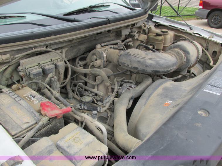 image for item I3884 2005 Ford F150 SuperCab pickup truck