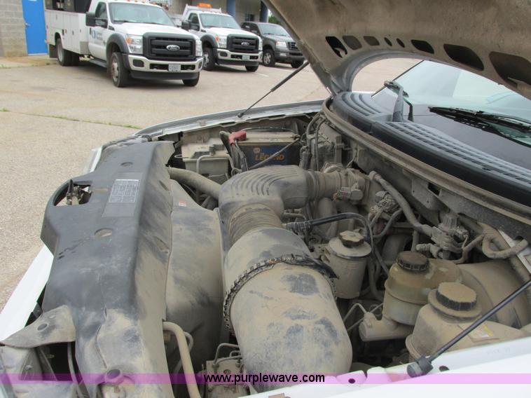 image for item I3884 2005 Ford F150 SuperCab pickup truck