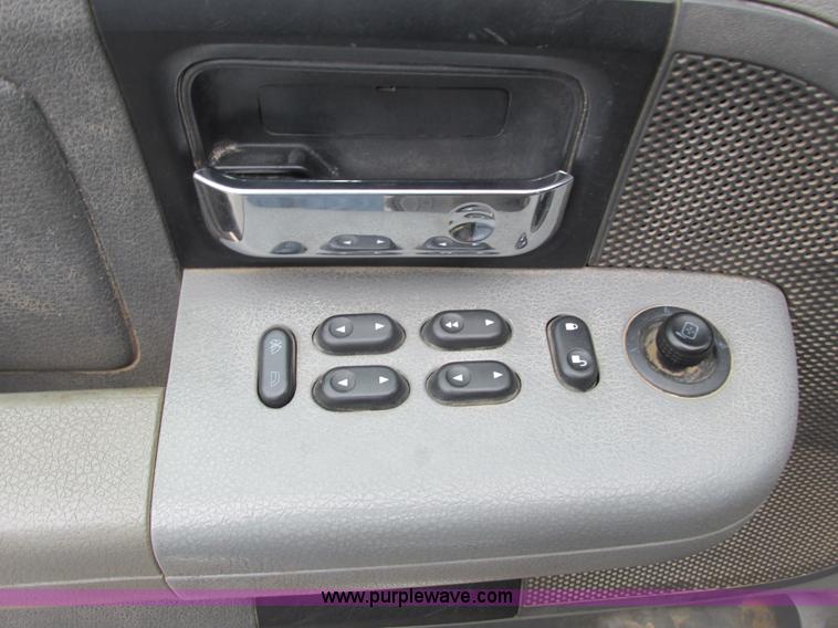 image for item I3884 2005 Ford F150 SuperCab pickup truck