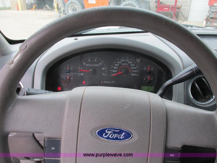 image for item I3884 2005 Ford F150 SuperCab pickup truck