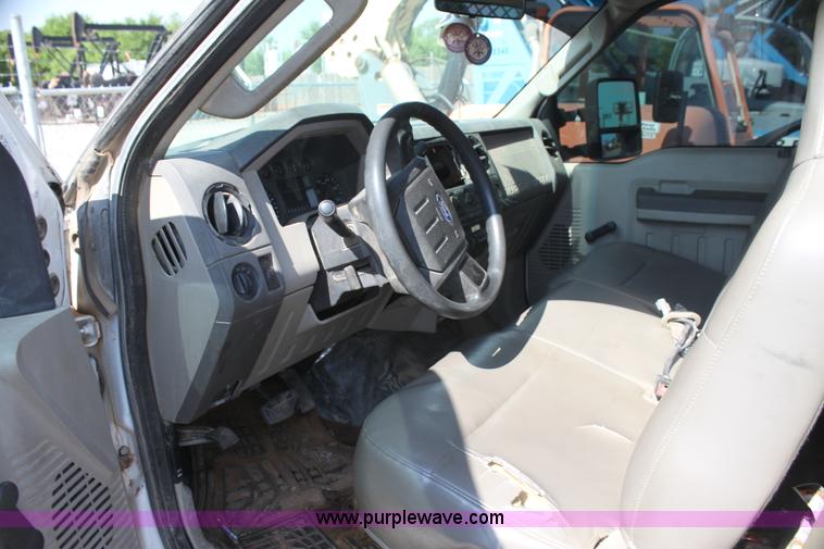 image for item I7303 2008 Ford F550 Super Duty XL service truck