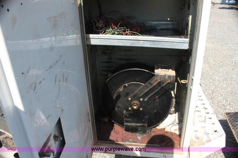 image for item I7303 2008 Ford F550 Super Duty XL service truck