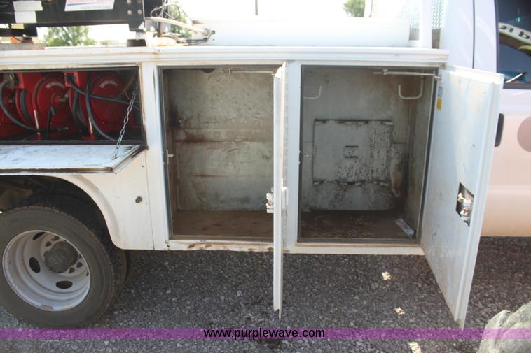 image for item I7303 2008 Ford F550 Super Duty XL service truck